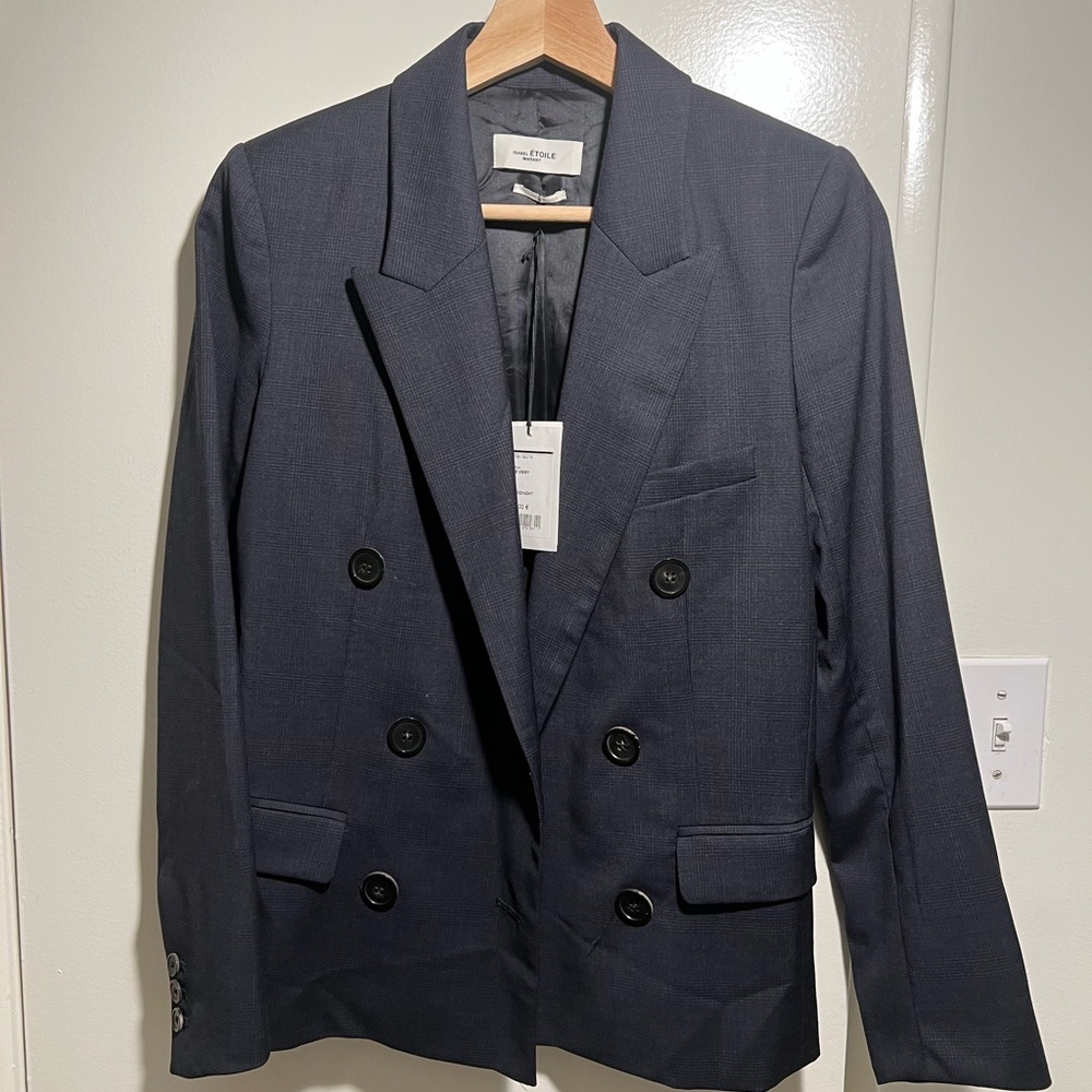 Geogous blazer from Isabel marant in midnight blue.